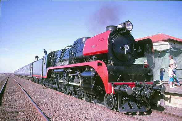VR R Class Steam Engine